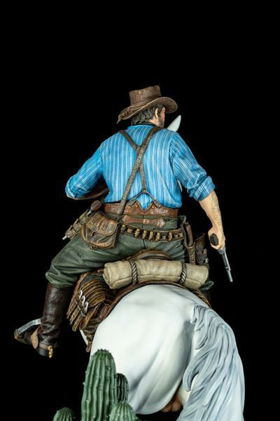 Arthur Morgan & Horse Diorama &ndash; RDR2 | Exclusive Hand-Painted Figure, Painted, L (36cm)
