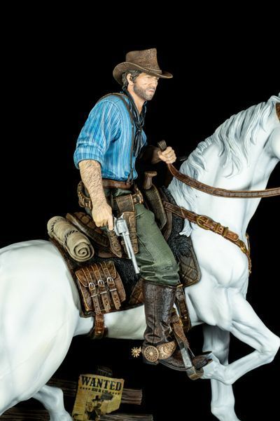 Arthur Morgan & Horse Diorama &ndash; RDR2 | Exclusive Hand-Painted Figure, Painted, L (36cm)