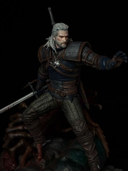 Коллекционная диорама Геральт из Ривии &mdash; Ведьмак (The Witcher) Geralt nom nom фото