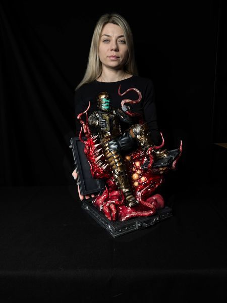 Коллекционная статуэтка Айзек Кларк (Dead Space) &mdash; 52 см, ручная работа Isaac Clarke (Dead Space) фото