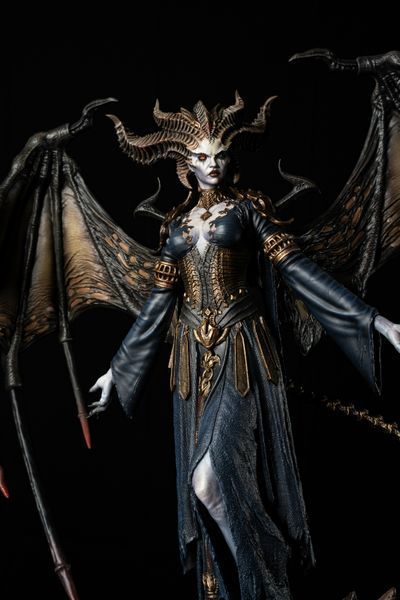Lilith Collectible Figure (Diablo IV) &mdash; Premium Art Statue, Painted, M (30cm)