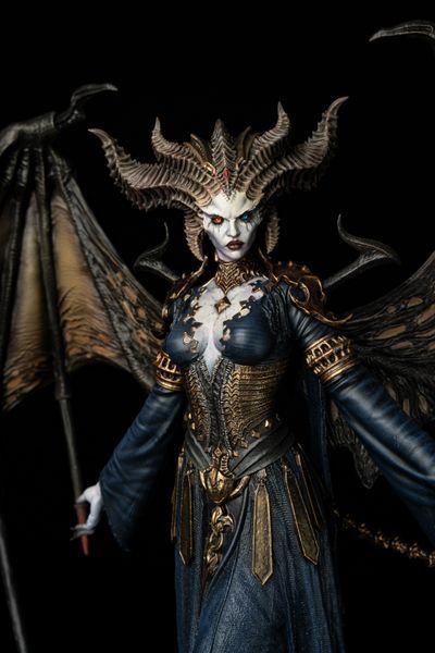Lilith Collectible Figure (Diablo IV) &mdash; Premium Art Statue, Painted, M (30cm)
