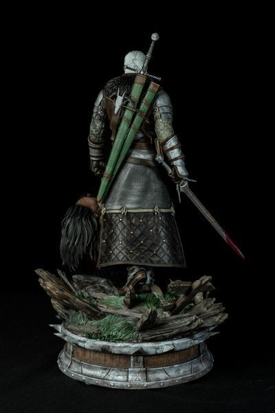 Geralt of Rivia Collectible Figure (Ursine Armor) &mdash; The WItcher &mdash; Hearts of Stone & Toxicity Edition, Painted, L (28cm)