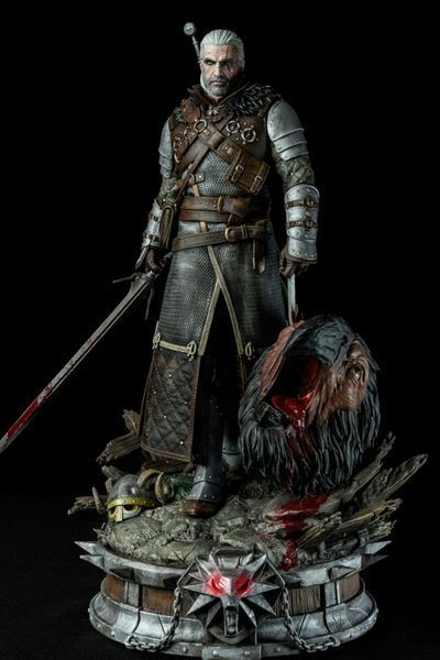 Geralt of Rivia Collectible Figure (Ursine Armor) &mdash; The WItcher &mdash; Hearts of Stone & Toxicity Edition, Painted, L (28cm)