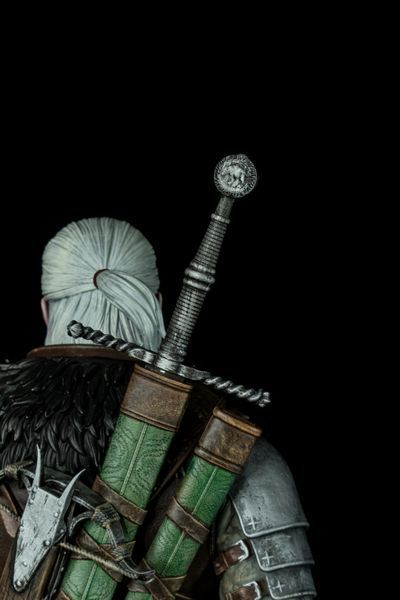 Geralt of Rivia Collectible Figure (Ursine Armor) &mdash; The WItcher &mdash; Hearts of Stone & Toxicity Edition, Painted, L (28cm)