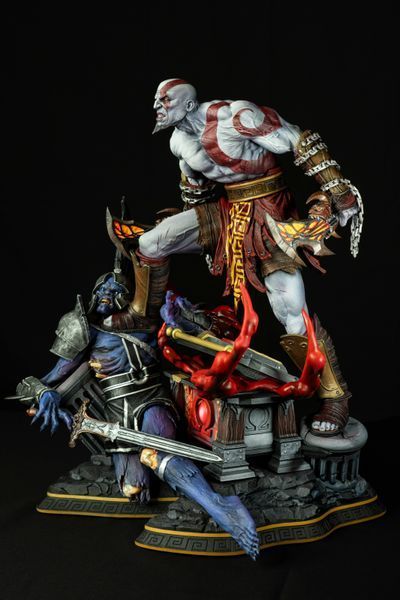 Kratos Collectible Figure (God of War) &mdash; Kratos Figure, Painted, S (25cm)