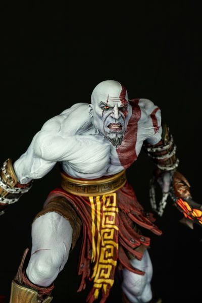 Kratos Collectible Figure (God of War) &mdash; Kratos Figure, Painted, S (25cm)