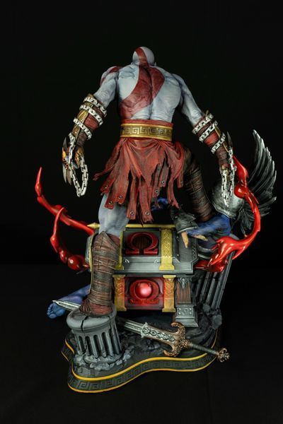 Kratos Collectible Figure (God of War) &mdash; Kratos Figure, Painted, S (25cm)