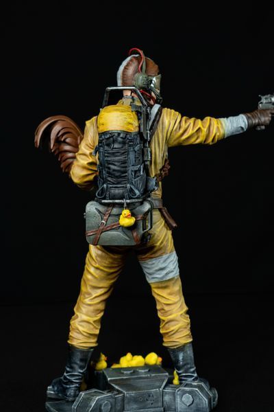 Коллекционная фигурка Raider with Scrappy (ARC Raiders) Raider with Scrappy Collectible Figure (ARC Raiders) фото