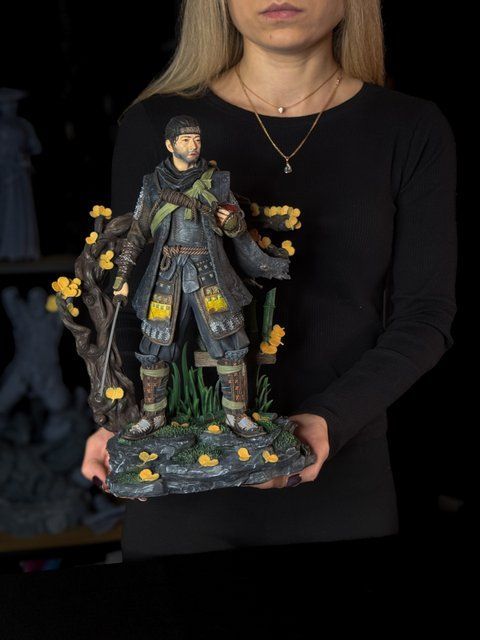 Ghost of Tsushima &mdash; Jin Sakai, Painted, L (36cm)