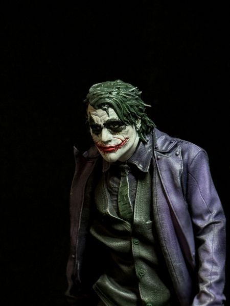 Джокер &mdash; фигурка в стиле Хита Леджера | Коллекционная ручная работа Joker &ndash; Heath Ledger Edition фото