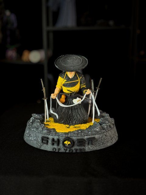 Эксклюзивная коллекционная фигура из Ghost of Yotei. Ghost of yotei rock3d фото