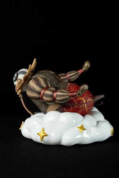 Esquie Diorama toy with cloud lighting &ndash; Clair Obscur: Expedition 33, Unpainted, Standart 13cm
