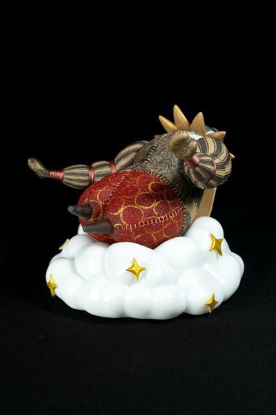 Esquie Diorama toy with cloud lighting &ndash; Clair Obscur: Expedition 33, Unpainted, Standart 13cm