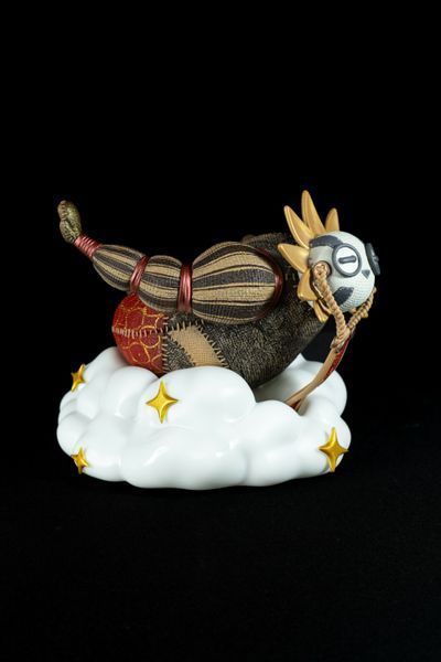 Esquie Diorama toy with cloud lighting &ndash; Clair Obscur: Expedition 33, Unpainted, Standart 13cm