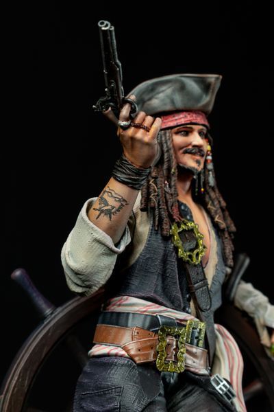 Captain Jack Sparrow Collectible Figure (Pirates of the Caribbean), Painted, L (36cm)