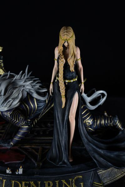 Коллекционная диорама Маликет и Марика &mdash; Elden Ring Maliketh & Marika Diorama &mdash; Elden Ring Collectible Statue фото