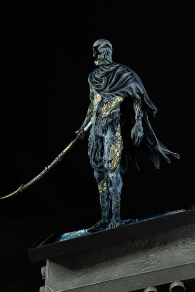 Коллекционная фигурка Куратор (Ренуар) &mdash; Clair Obscur: Expedition 33 Renoir (The Curator) Collectible Figure &mdash; Clair Obscur: Expedition 33 фото