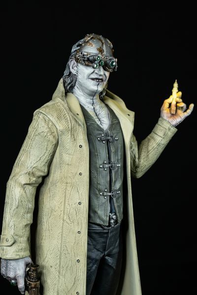 Виктор Гидеон (Victor Gideon) &mdash; Эксклюзивная фигурка антагониста из Resident Evil: Requiem Victor Gideon &mdash; Exclusive Antagonist Figure from Resident Evil: Requiem фото