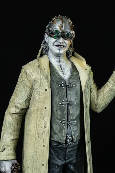 Виктор Гидеон (Victor Gideon) &mdash; Эксклюзивная фигурка антагониста из Resident Evil: Requiem Victor Gideon &mdash; Exclusive Antagonist Figure from Resident Evil: Requiem фото