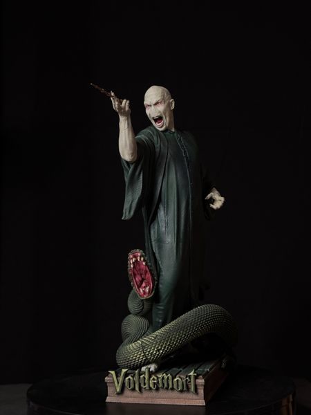 Lord Voldemort and Nagini - Collectible Figurine (32 cm) - Fan Art, Painted, S (20cm)
