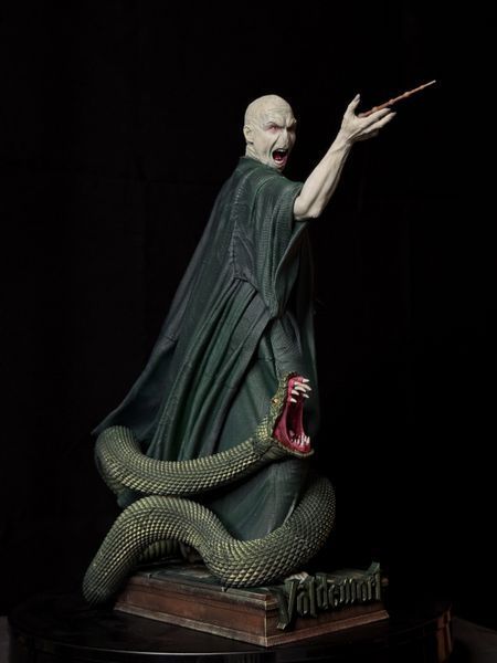 Lord Voldemort and Nagini - Collectible Figurine (32 cm) - Fan Art, Painted, S (20cm)