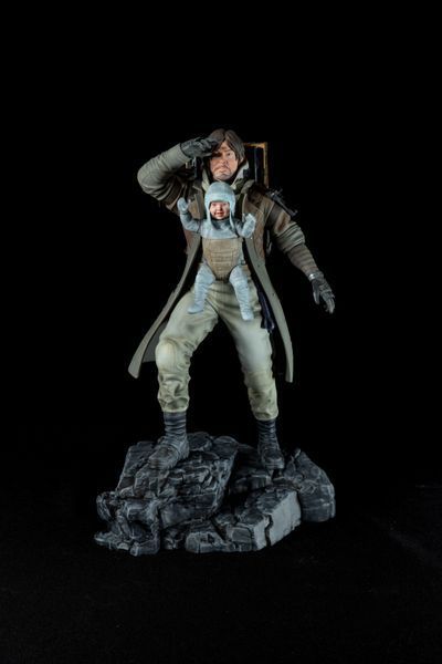 Sam Porter Bridges & Lou Collectible Figure &mdash; Death Stranding, Painted, SM (25cm)