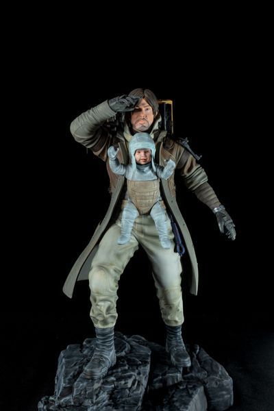 Sam Porter Bridges & Lou Collectible Figure &mdash; Death Stranding, Painted, SM (25cm)