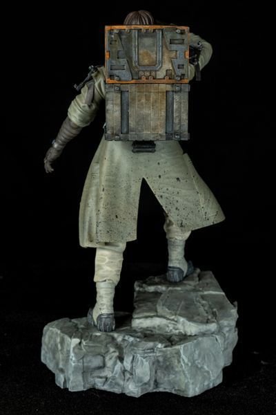 Sam Porter Bridges & Lou Collectible Figure &mdash; Death Stranding, Painted, SM (25cm)