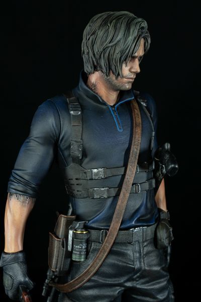 Leon S. Kennedy Collectible Figure &mdash; Resident Evil Requiem, Painted, S (20cm)